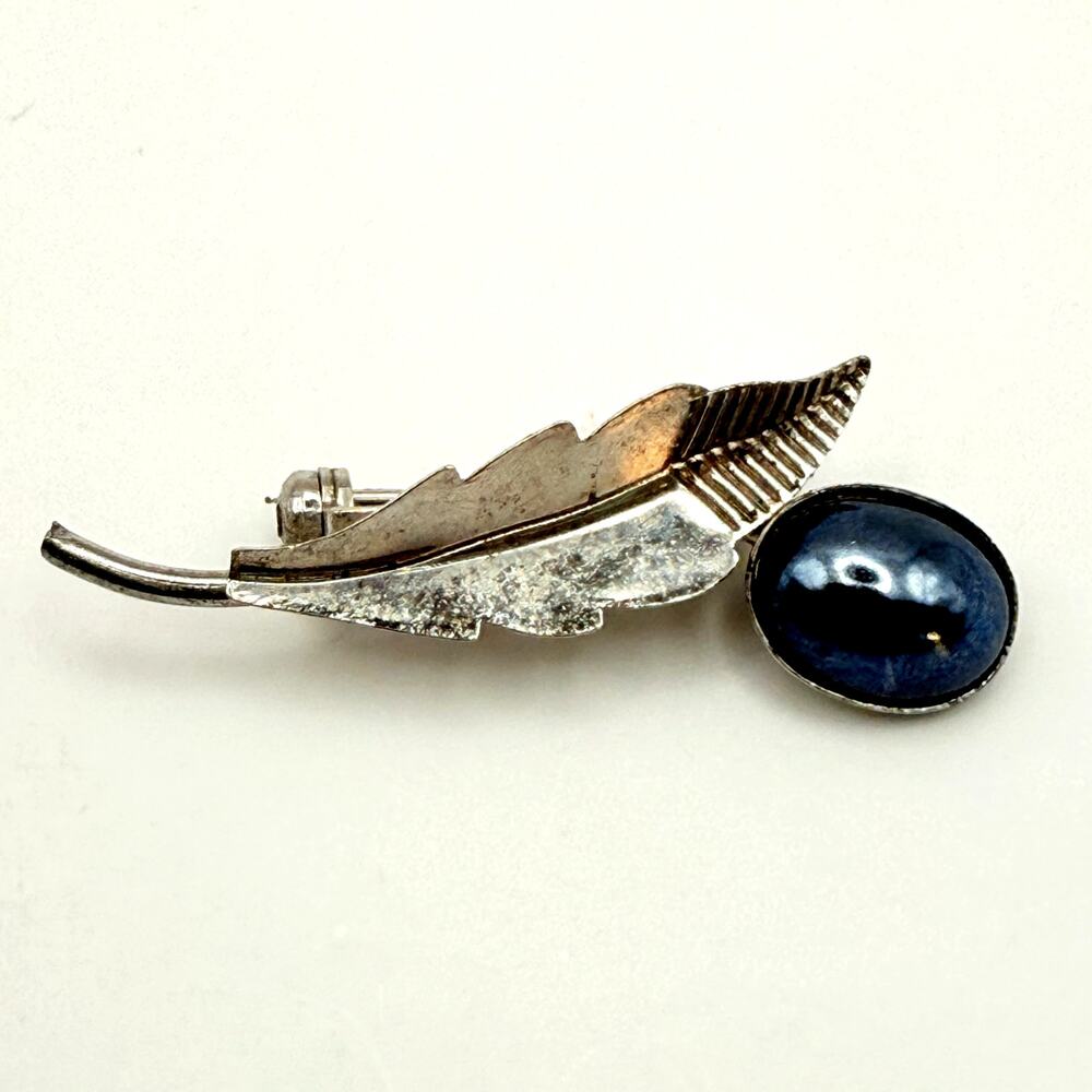 Vintage Signed 925 Sterling Silver Leaf with Hematite Cabochon Brooch Small
